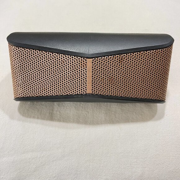 Logitech X300 Mobile Wireless Stereo Speaker in Copper and Black - Picture 11 of 13